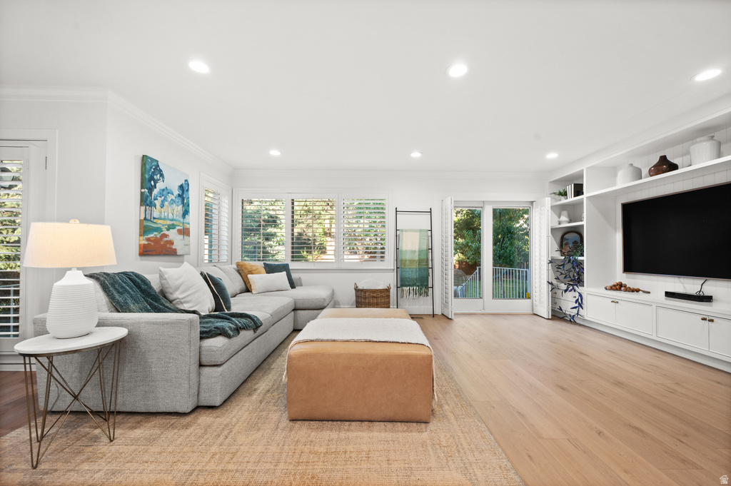 2321 E WRENHAVEN LN Salt Lake City, UT 84121