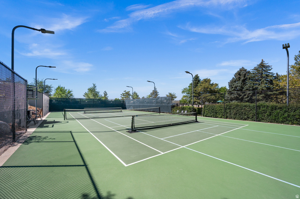 2321 E WRENHAVEN LN Salt Lake City, UT 84121