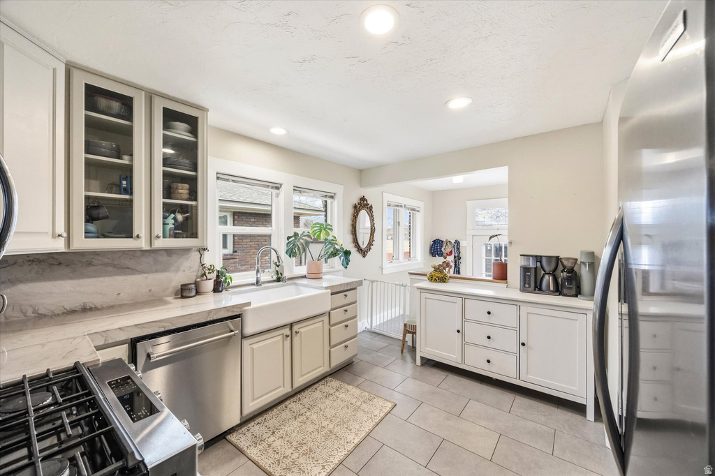 656 E MILTON AVE Salt Lake City, UT 84105