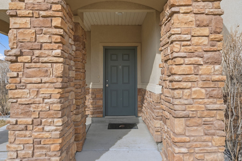 7118 S GREENSAND DR West Jordan, UT 84084