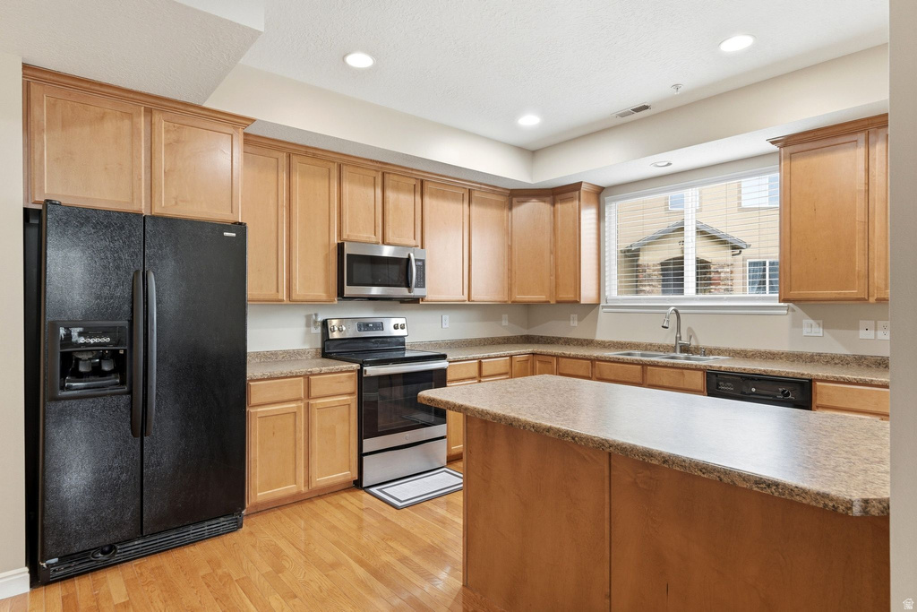 7118 S GREENSAND DR West Jordan, UT 84084