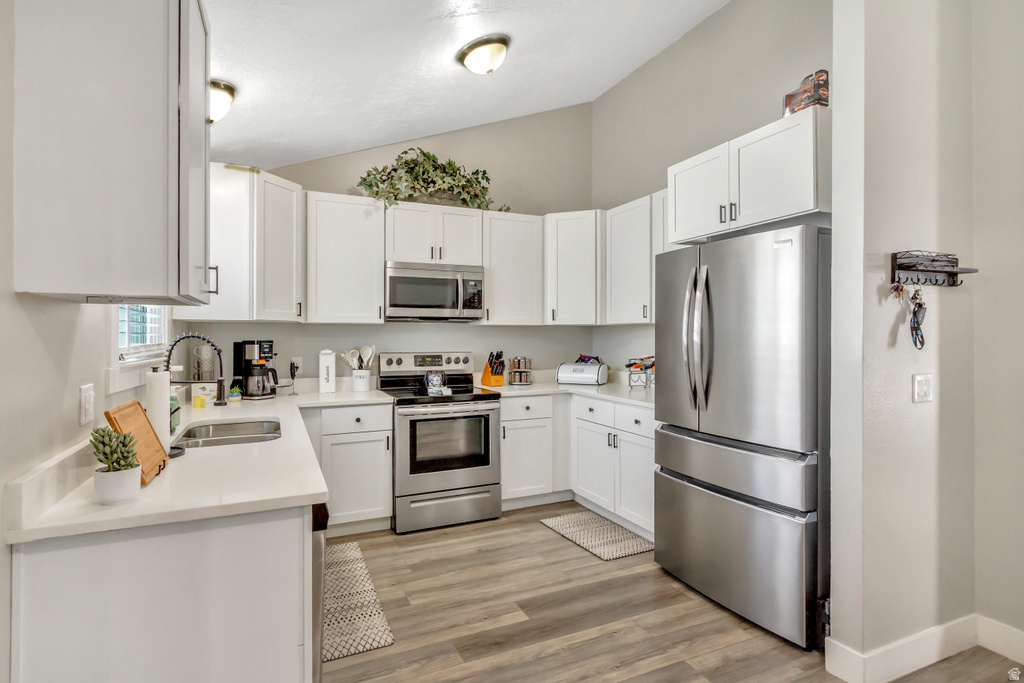 3410 S GREENMONT DR West Valley City, UT 84120