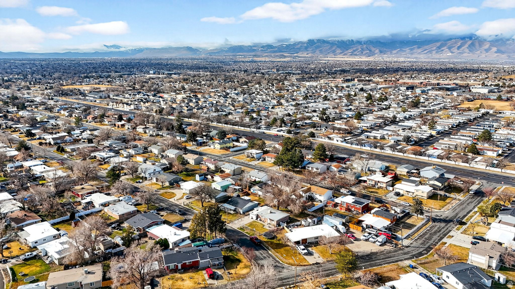 2756 S 3095 W West Valley City, UT 84119