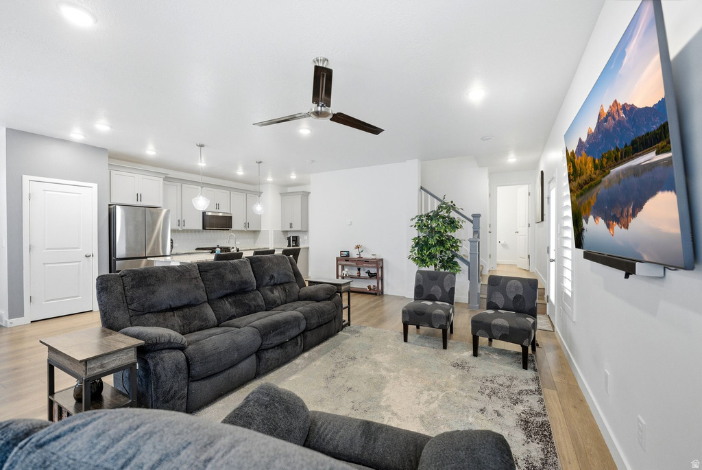 11594 S SKYWARD RD South Jordan, UT 84009