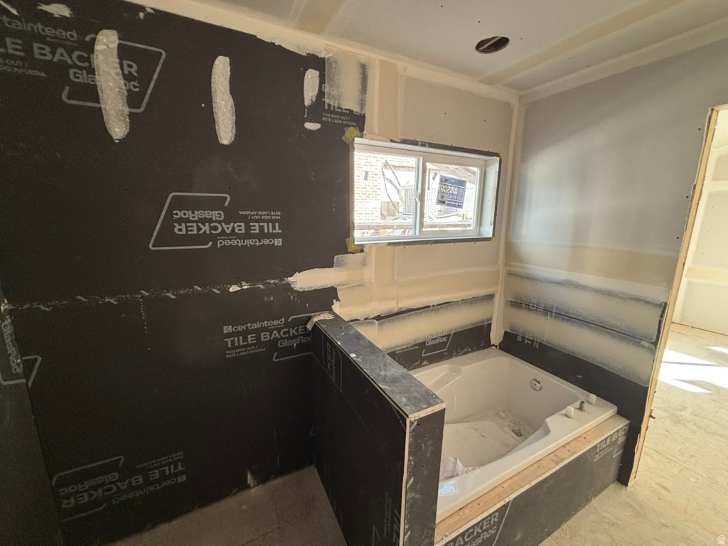 697 S 325 E Willard, UT 84340