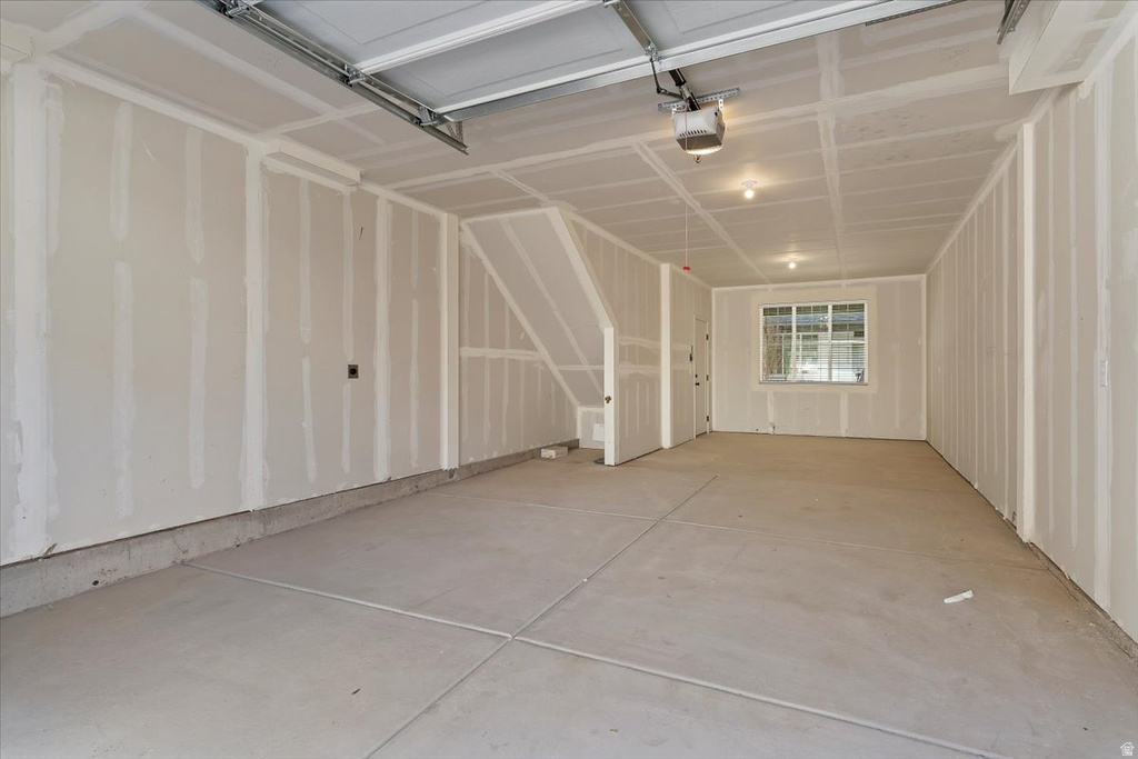 820 W IVYWELL LN #216 North Salt Lake, UT 84054