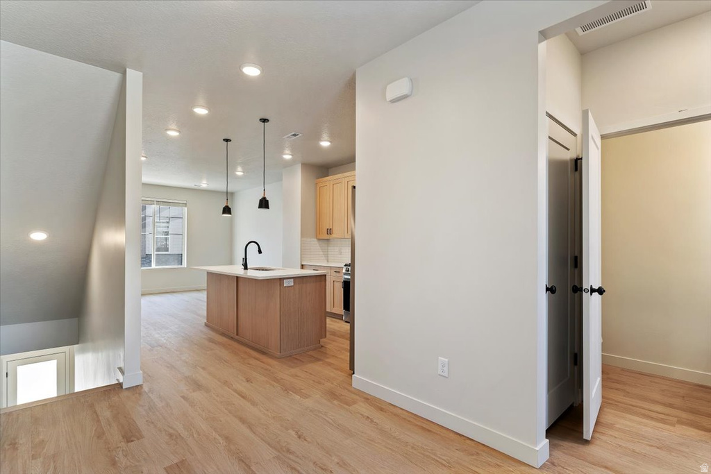 820 W IVYWELL LN #216 North Salt Lake, UT 84054