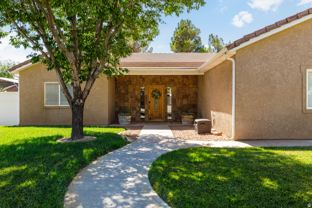 235 N 470 W photo 4
