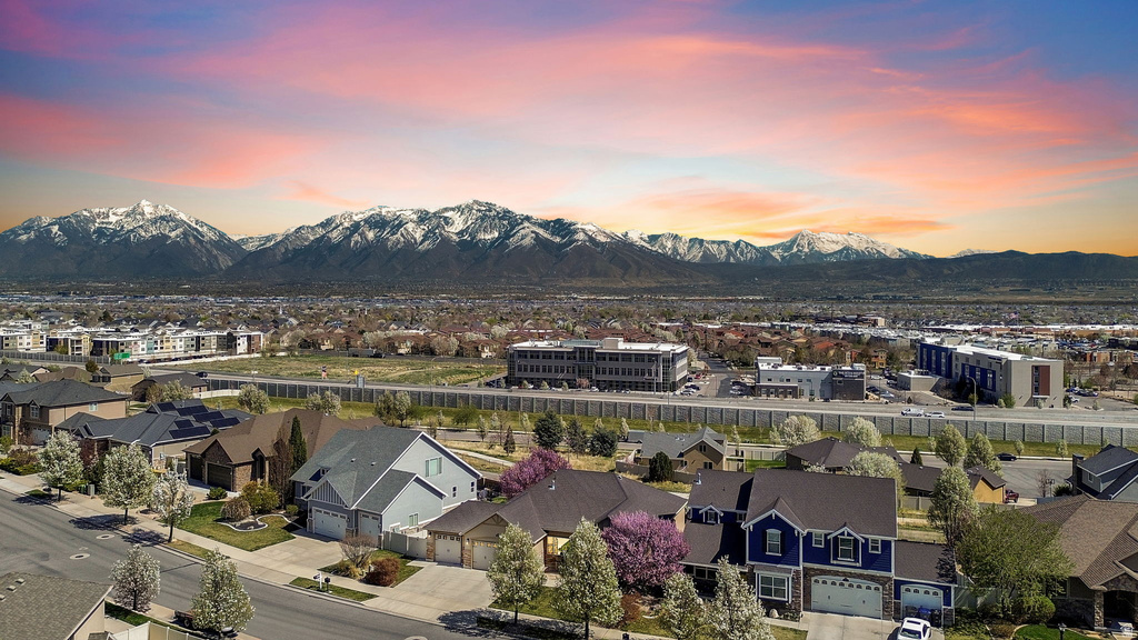 11173 S HAMPTON WAY South Jordan, UT 84009