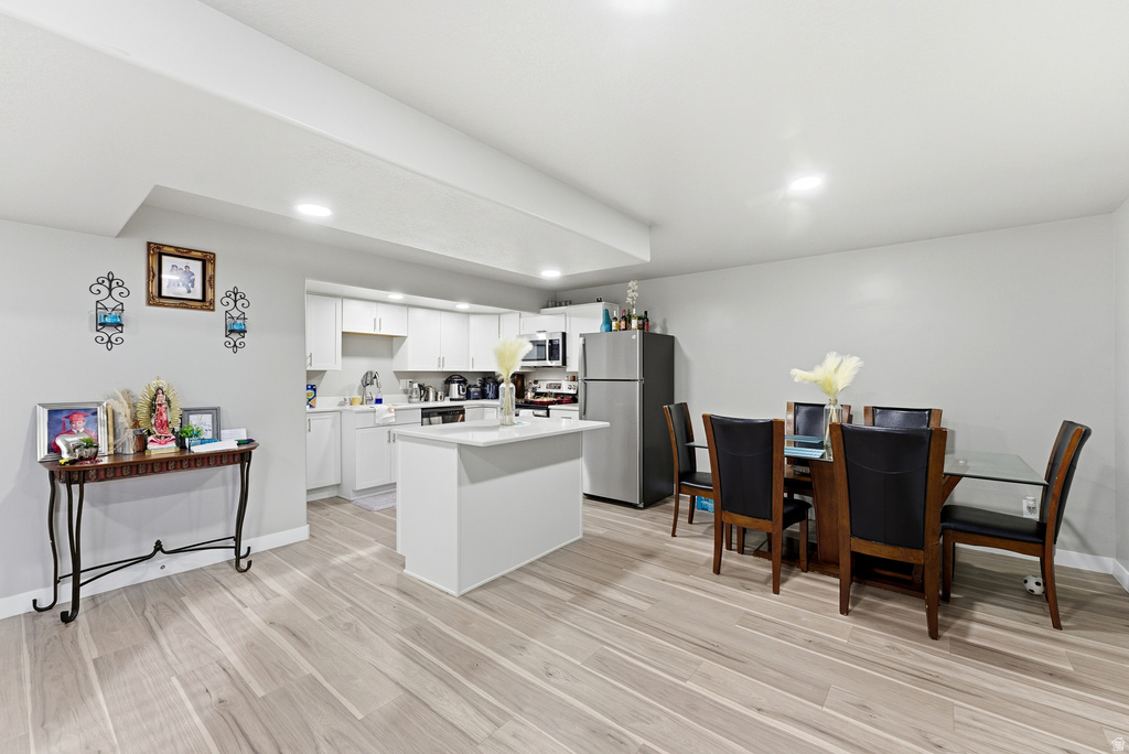 8163 S OAKRIDGE PARK DR West Jordan, UT 84081