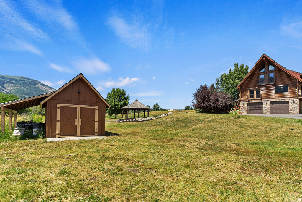 3707 N 3500 E Eden, UT 84310