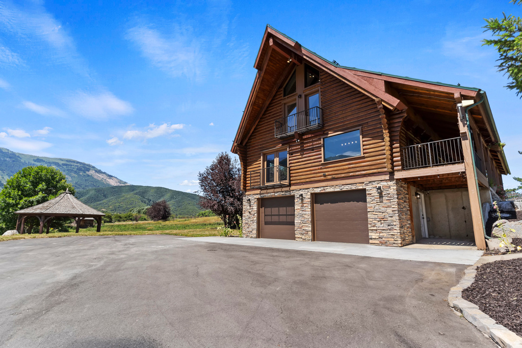 3707 N 3500 E Eden, UT 84310