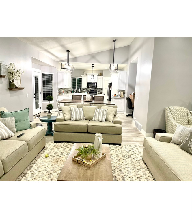 2156 W RIDGELINE RD Stockton, UT 84071