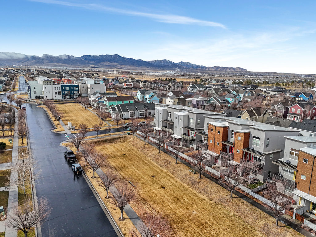 4586 W VERMILLION DR South Jordan, UT 84009