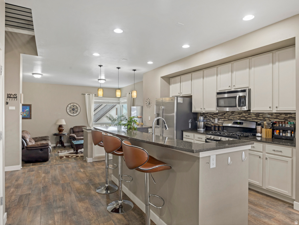 4586 W VERMILLION DR South Jordan, UT 84009