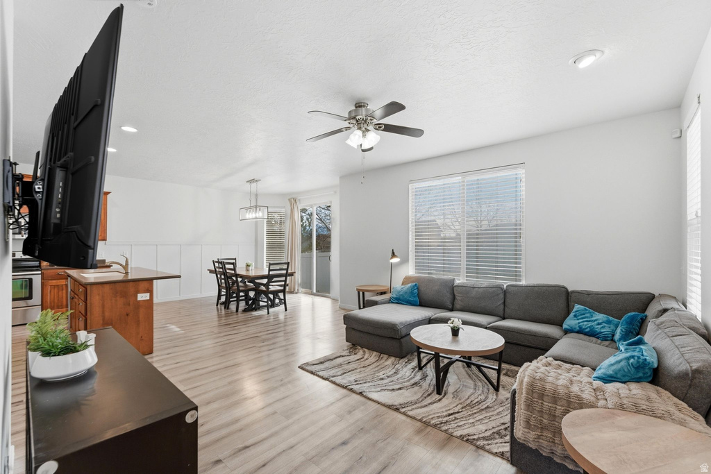 7097 W COTTAGE DR West Jordan, UT 84081