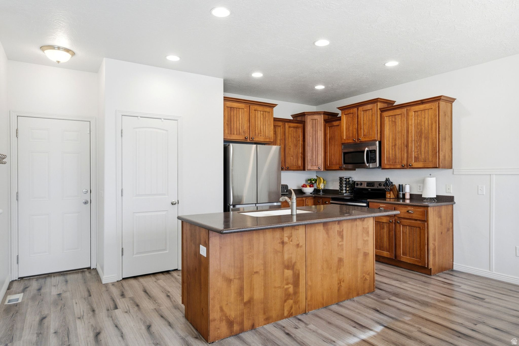 7097 W COTTAGE DR West Jordan, UT 84081