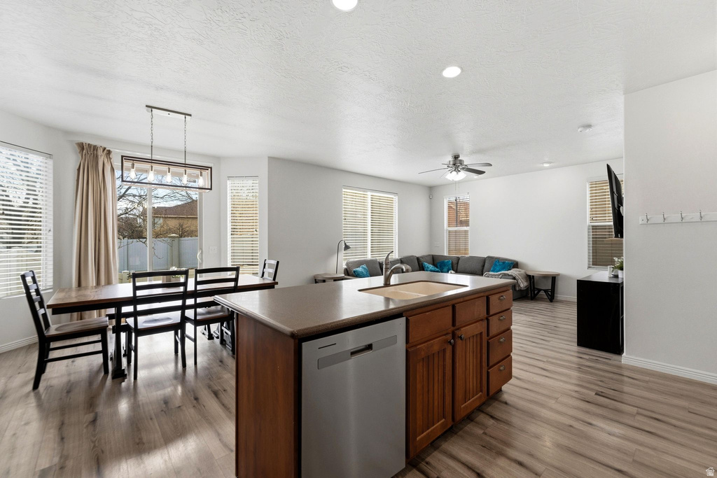 7097 W COTTAGE DR West Jordan, UT 84081