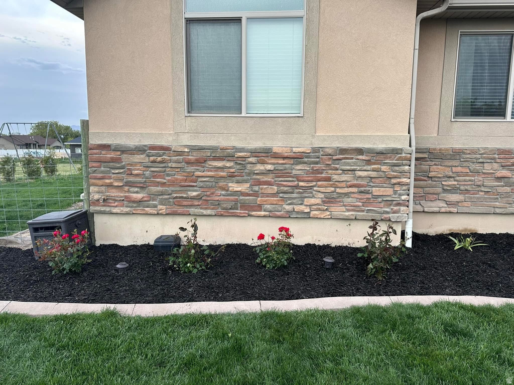 277 S HOLDEN LN Grantsville, UT 84029