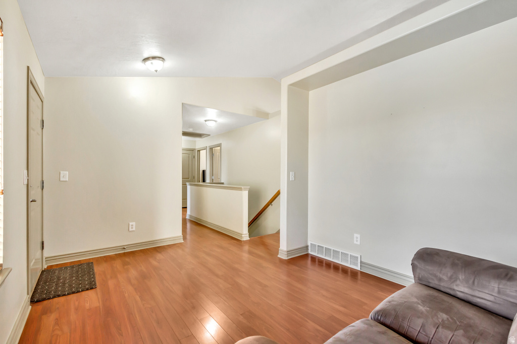 7074 S RIALTO WAY Salt Lake City, UT 84129