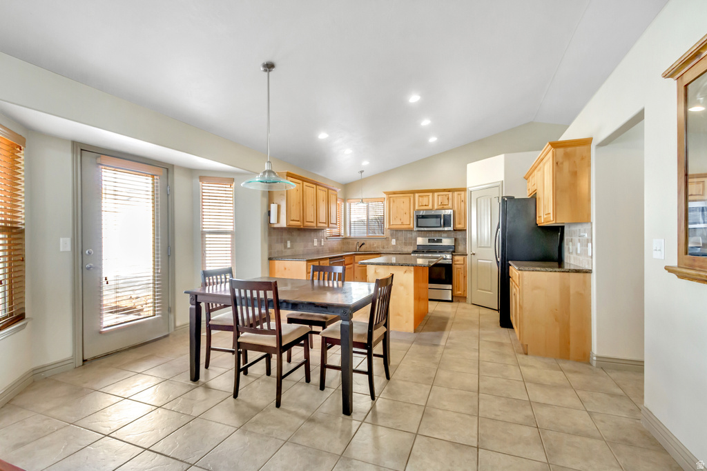 7074 S RIALTO WAY Salt Lake City, UT 84129