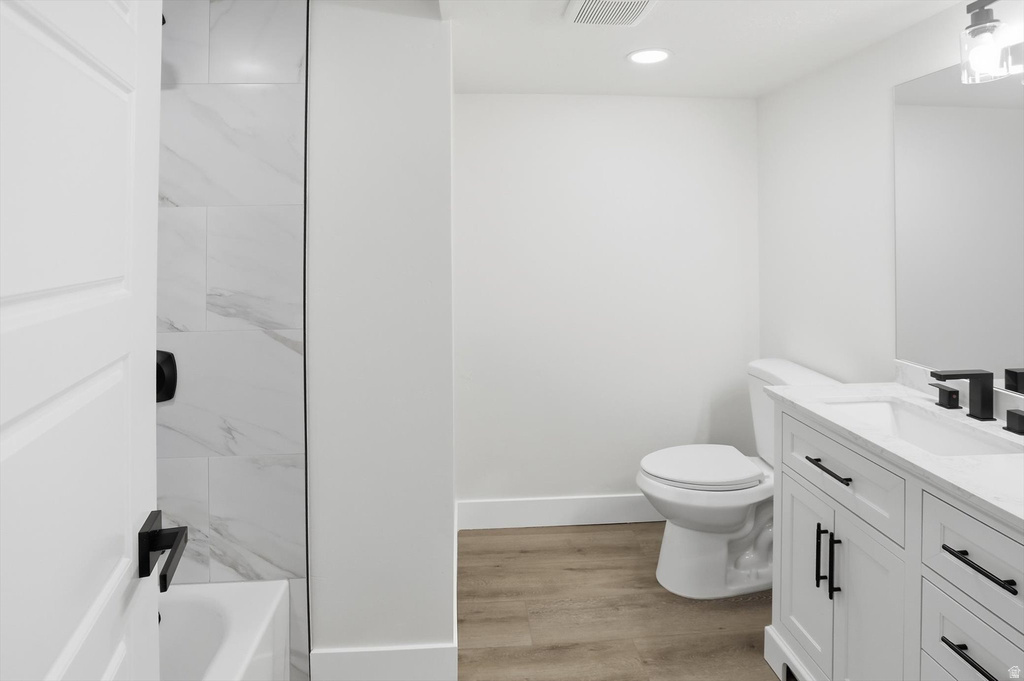 2195 E WILSON AVE Salt Lake City, UT 84108