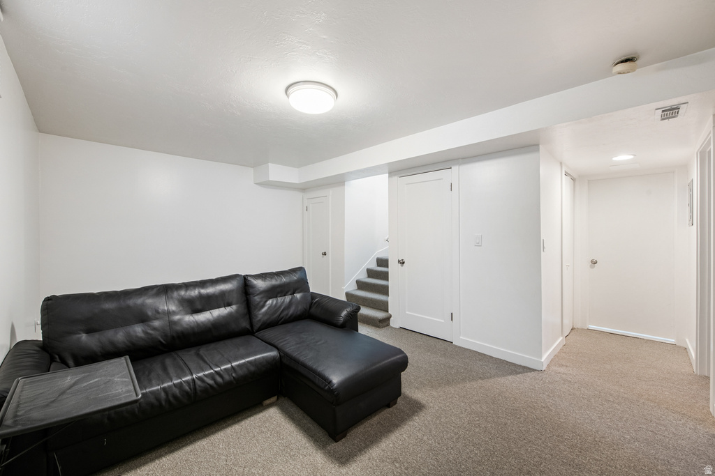 2052 E ASHTON CIR Salt Lake City, UT 84109