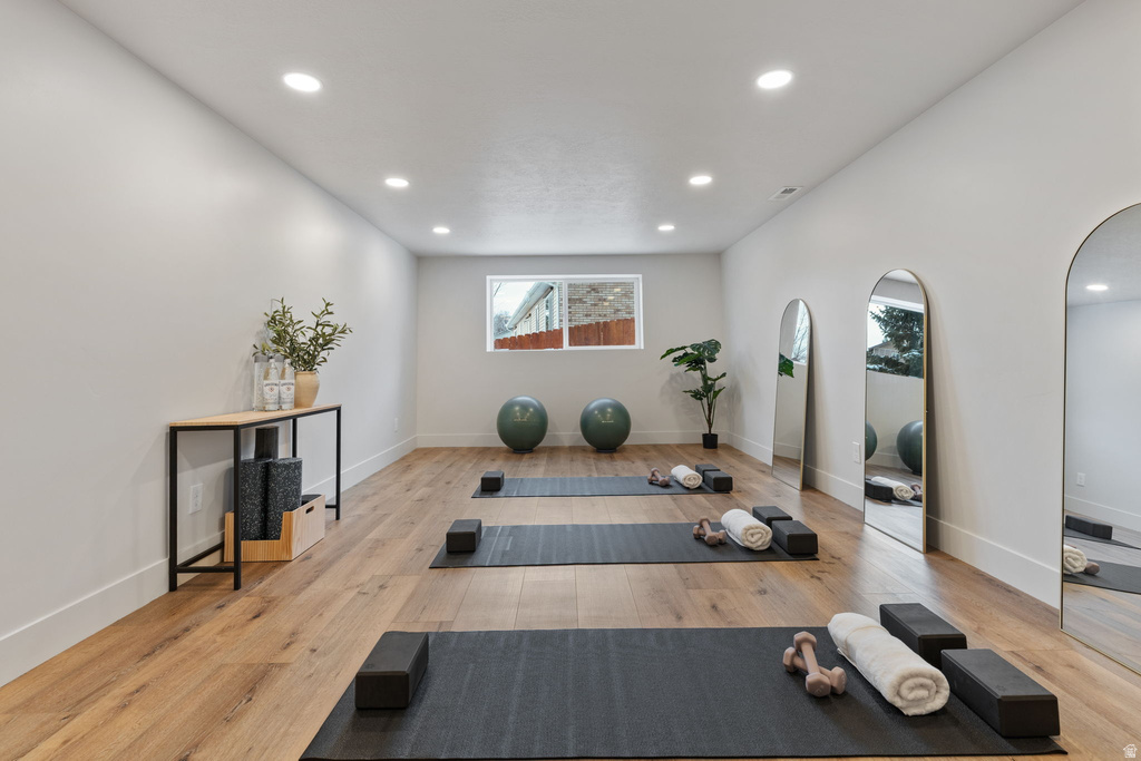 11446 S MOUNTAIN RIDGE CIR Sandy, UT 84092