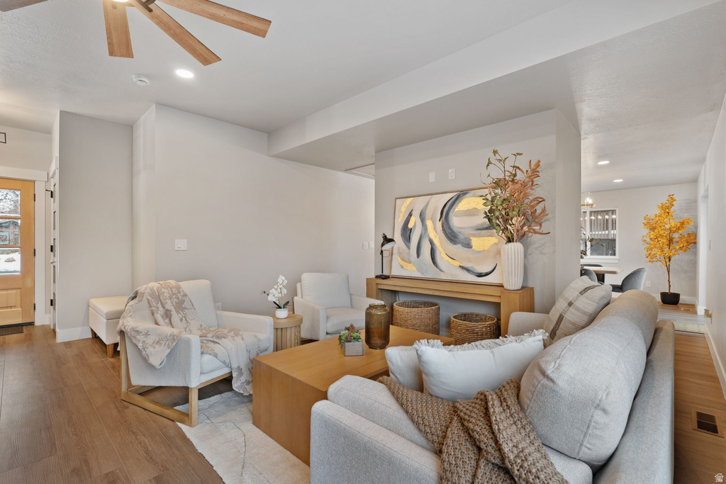 11446 S MOUNTAIN RIDGE CIR Sandy, UT 84092