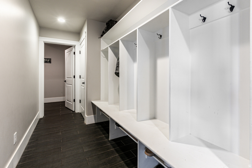 977 S PARKWAY North Salt Lake, UT 84054