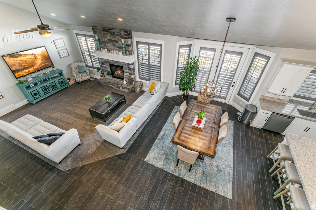 977 S PARKWAY North Salt Lake, UT 84054