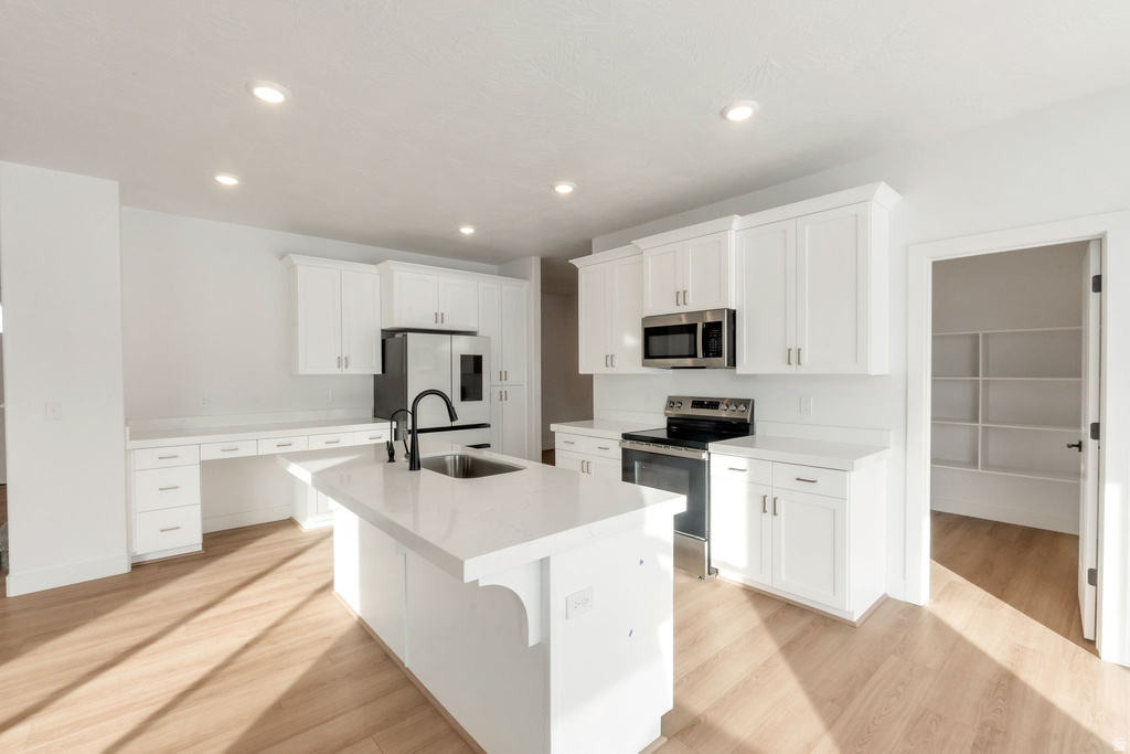 3068 N REDFOX DR Eagle Mountain, UT 84005