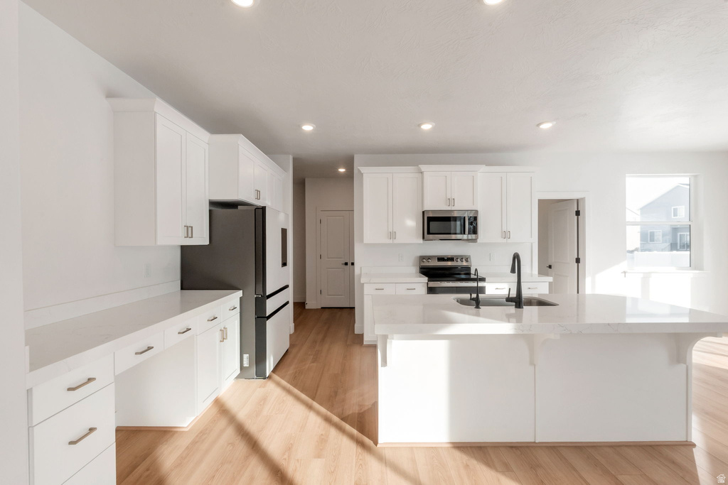 3068 N REDFOX DR Eagle Mountain, UT 84005