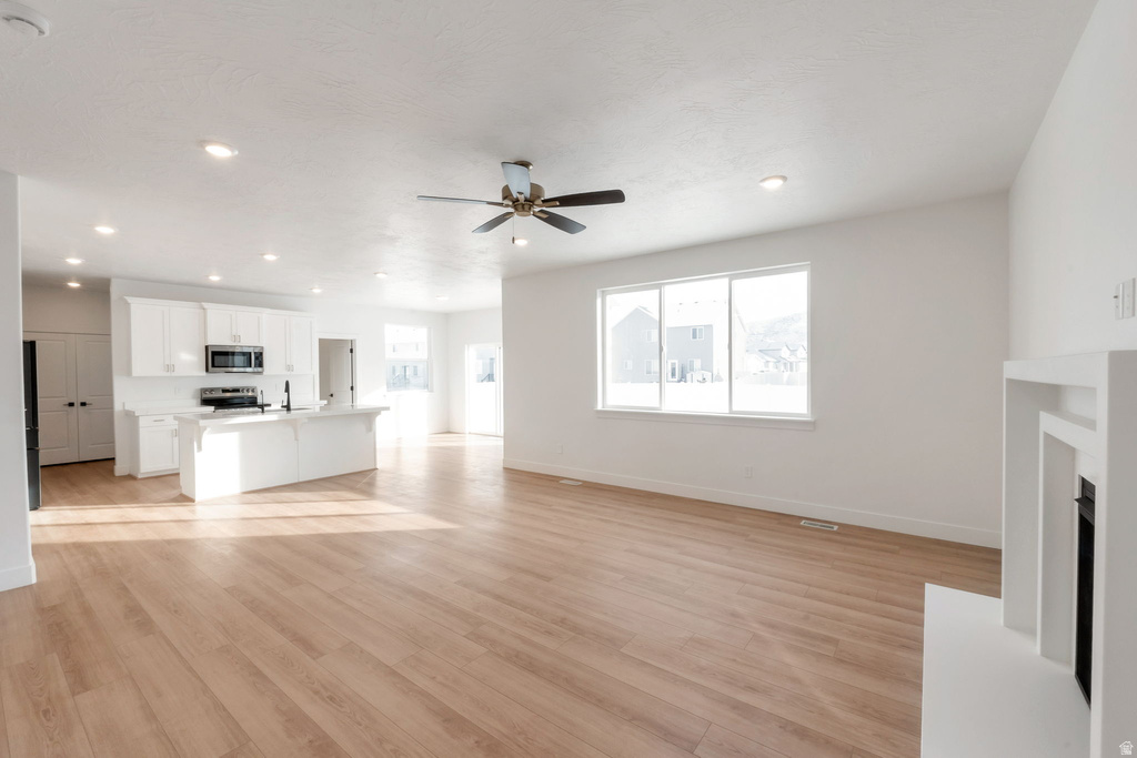 3068 N REDFOX DR Eagle Mountain, UT 84005