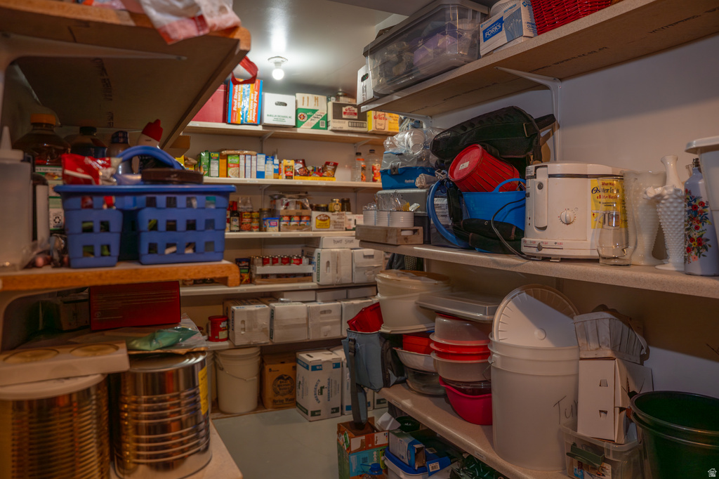 13638 S 3160 W Riverton, UT 84065