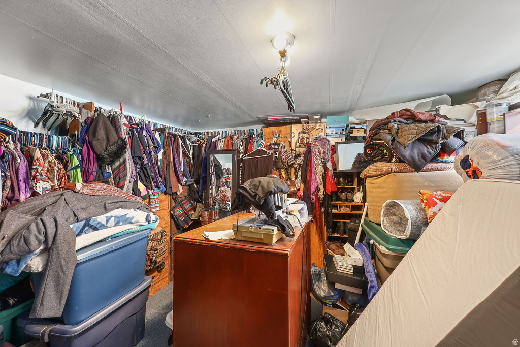 2985 PENNSYLVANIA AVE Ogden, UT 84401