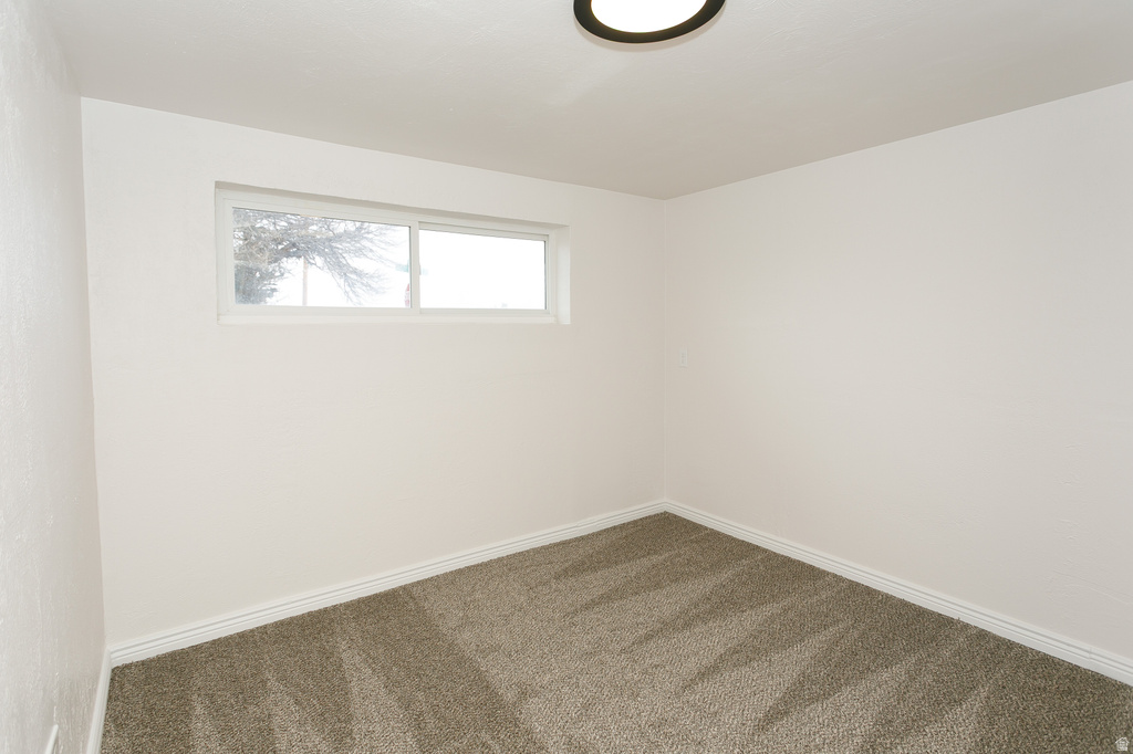 11 QUEBEC CIR Tooele, UT 84074