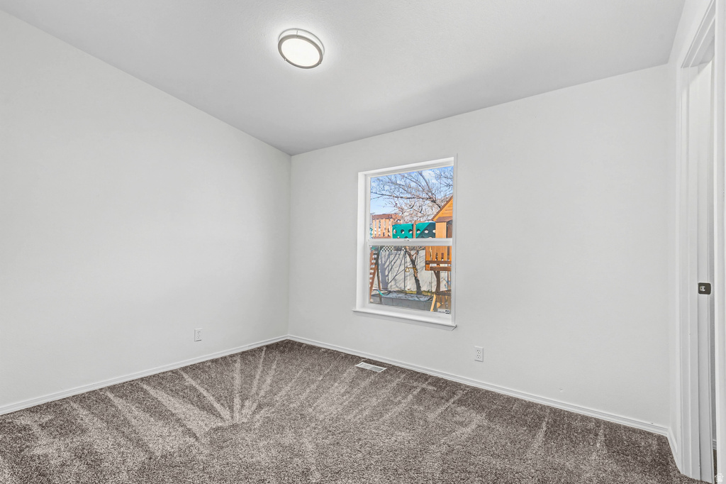 1011 S 900 W Tooele, UT 84074