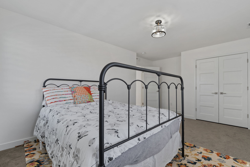 10617 S SPLIT ROCK DR South Jordan, UT 84009