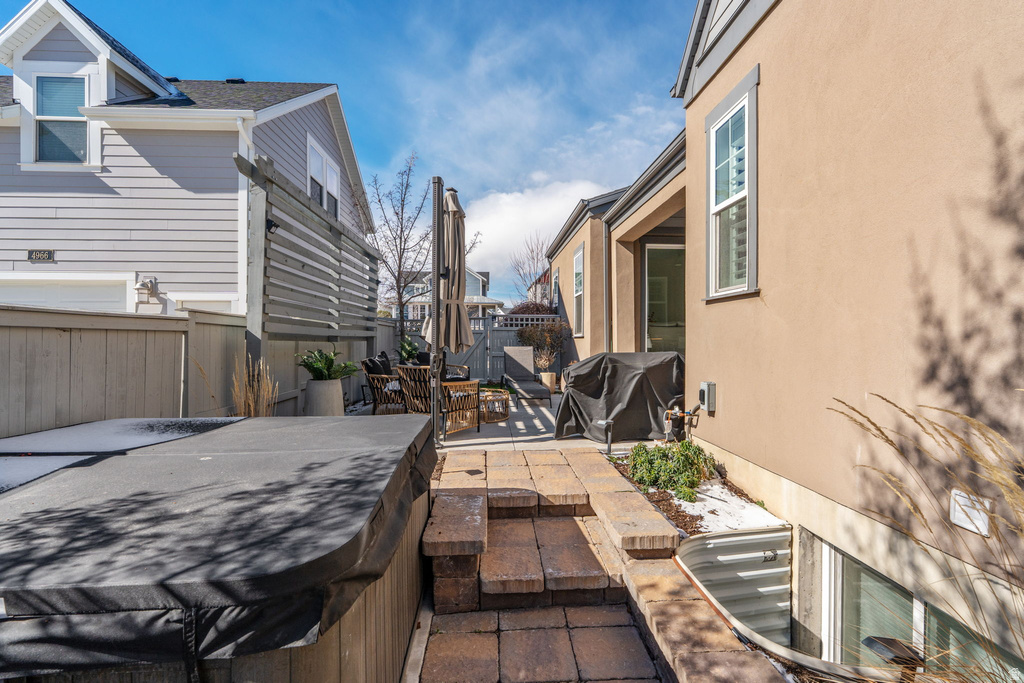 10617 S SPLIT ROCK DR South Jordan, UT 84009