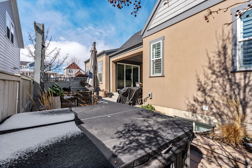 10617 S SPLIT ROCK DR South Jordan, UT 84009