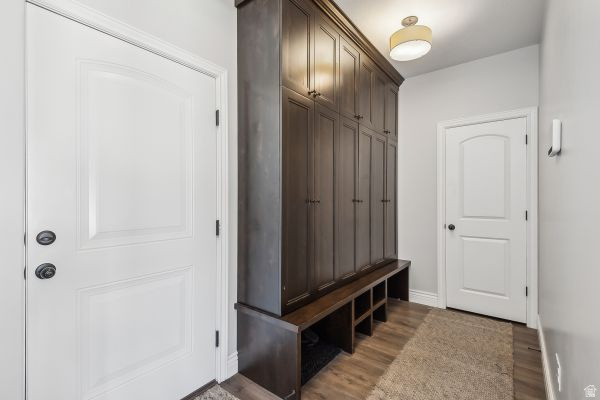 2872 W ROLLING CREEK WAY South Jordan, UT 84095