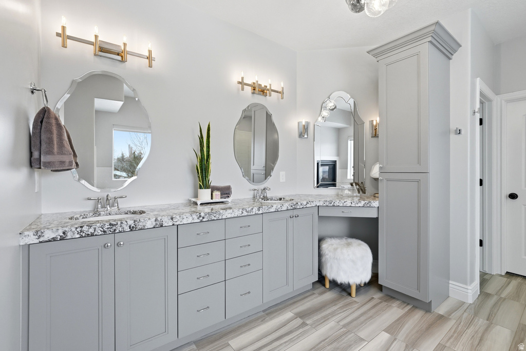 2872 W ROLLING CREEK WAY South Jordan, UT 84095