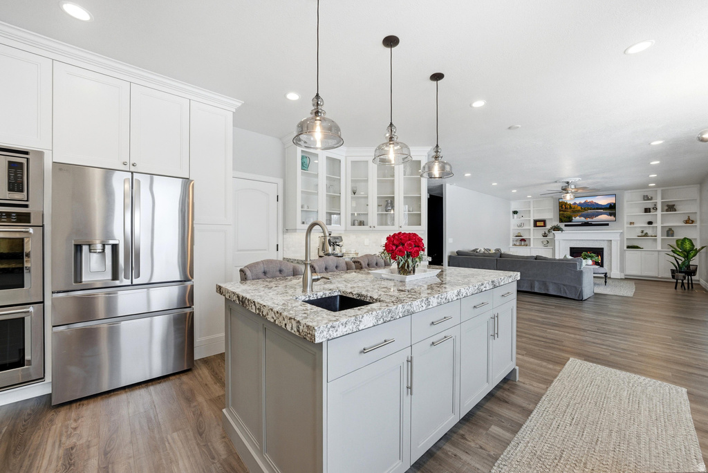 2872 W ROLLING CREEK WAY South Jordan, UT 84095