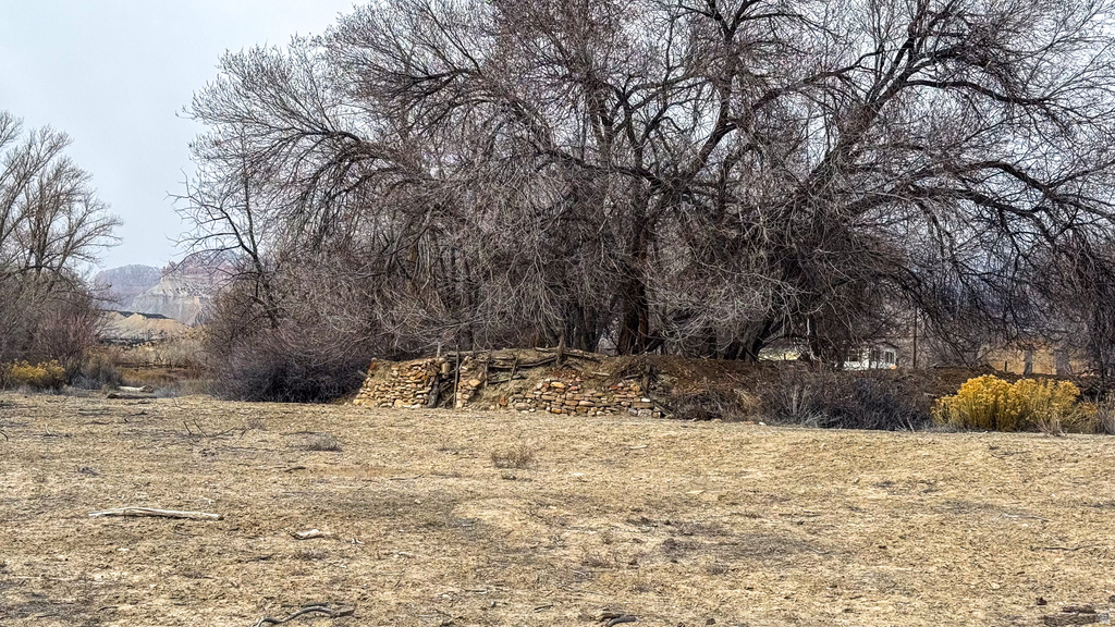 1150 N OTTESON HOLLOW LN Huntington, UT 84528