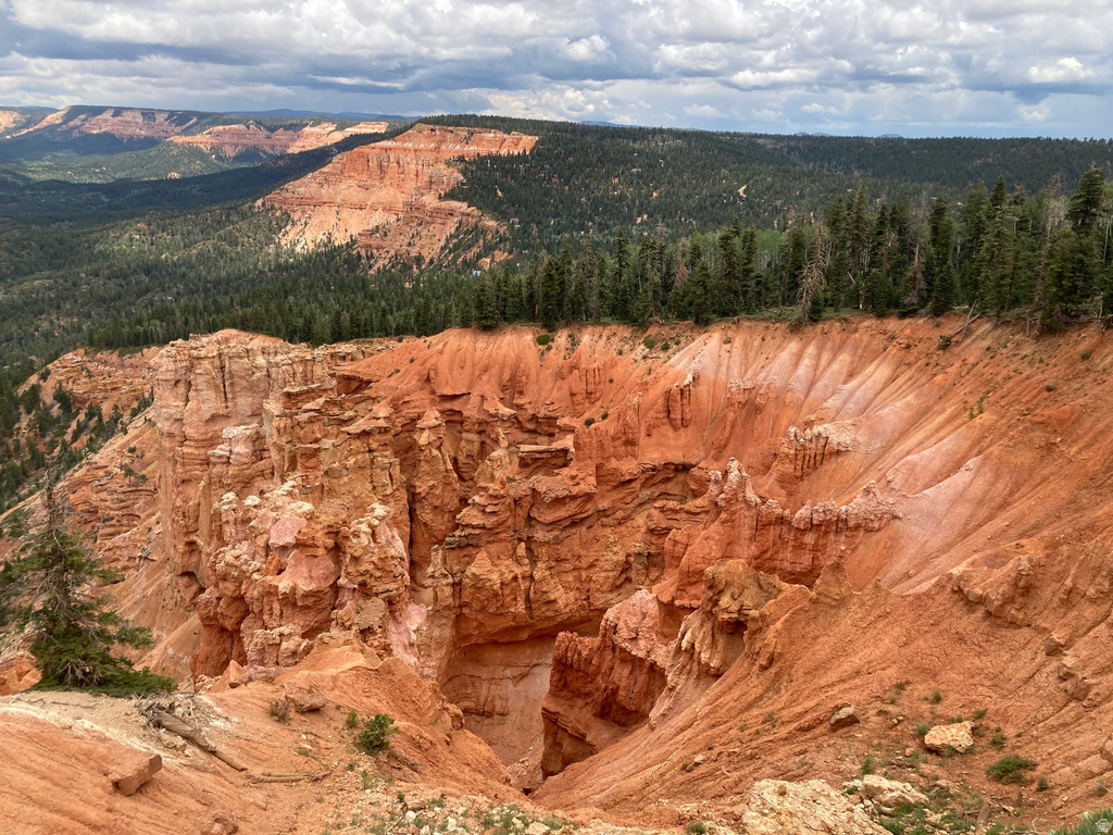 3120 N HENRY RD Duck Creek Village, UT 84762