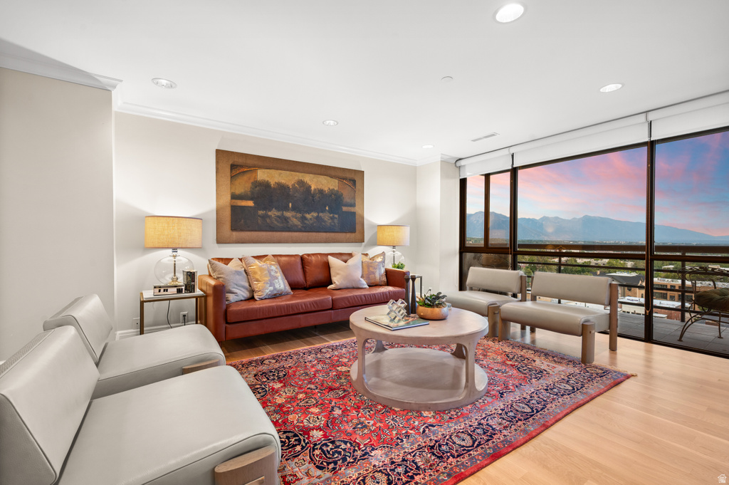 560 E SOUTH TEMPLE #704 Salt Lake City, UT 84102