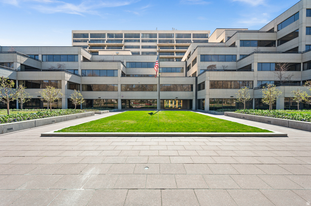 560 E SOUTH TEMPLE #704 Salt Lake City, UT 84102