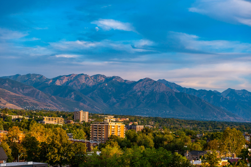 560 E SOUTH TEMPLE #704 Salt Lake City, UT 84102