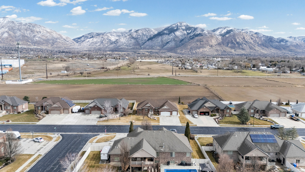 1780 N 1350 W Farr West, UT 84404